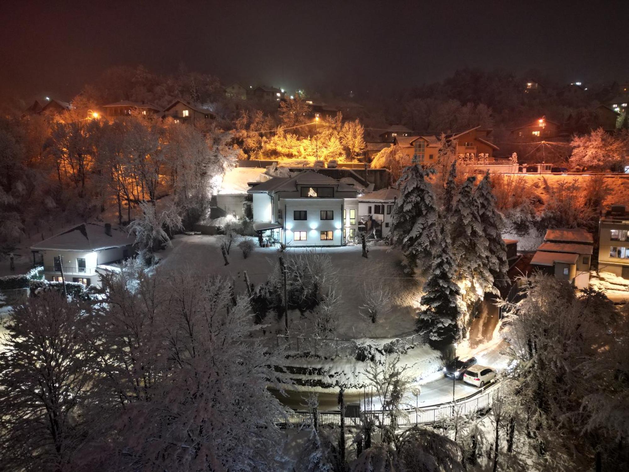 Residence 33 Сараєво Екстер'єр фото