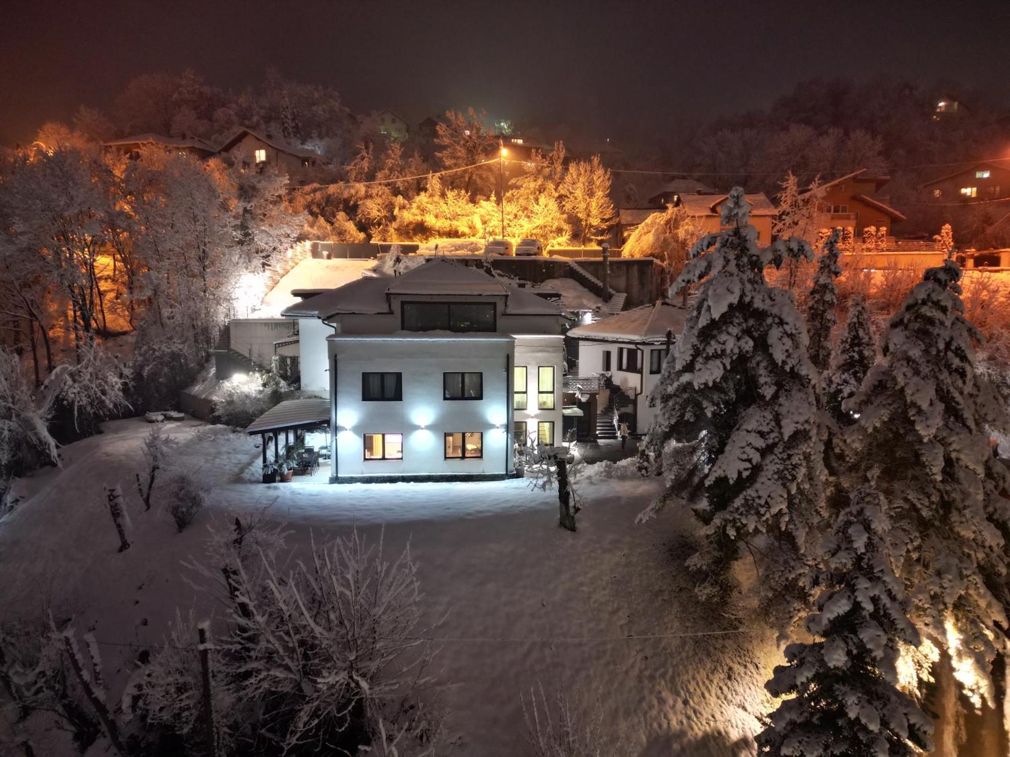 Residence 33 Сараєво Екстер'єр фото